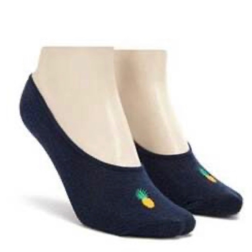 ❣️3/$15❣️ Pineapple No-show socks